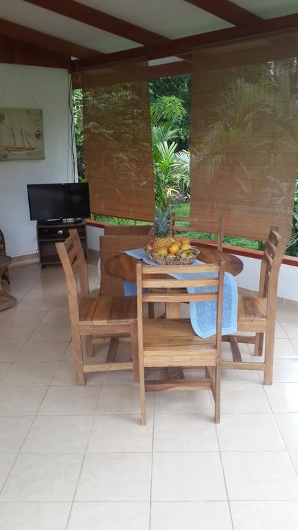 Los Delfines Lodge Puerto Viejo de Talamanca Ruang foto