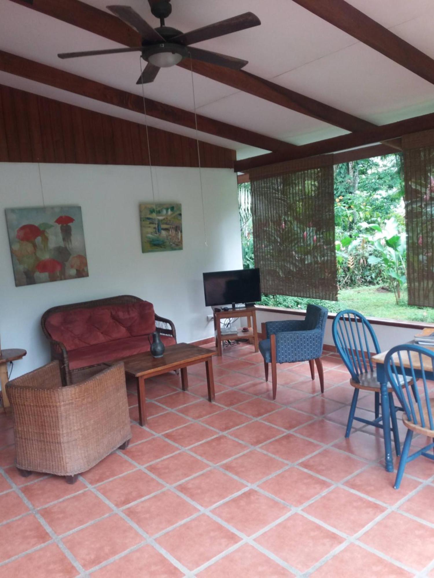 Los Delfines Lodge Puerto Viejo de Talamanca Bagian luar foto